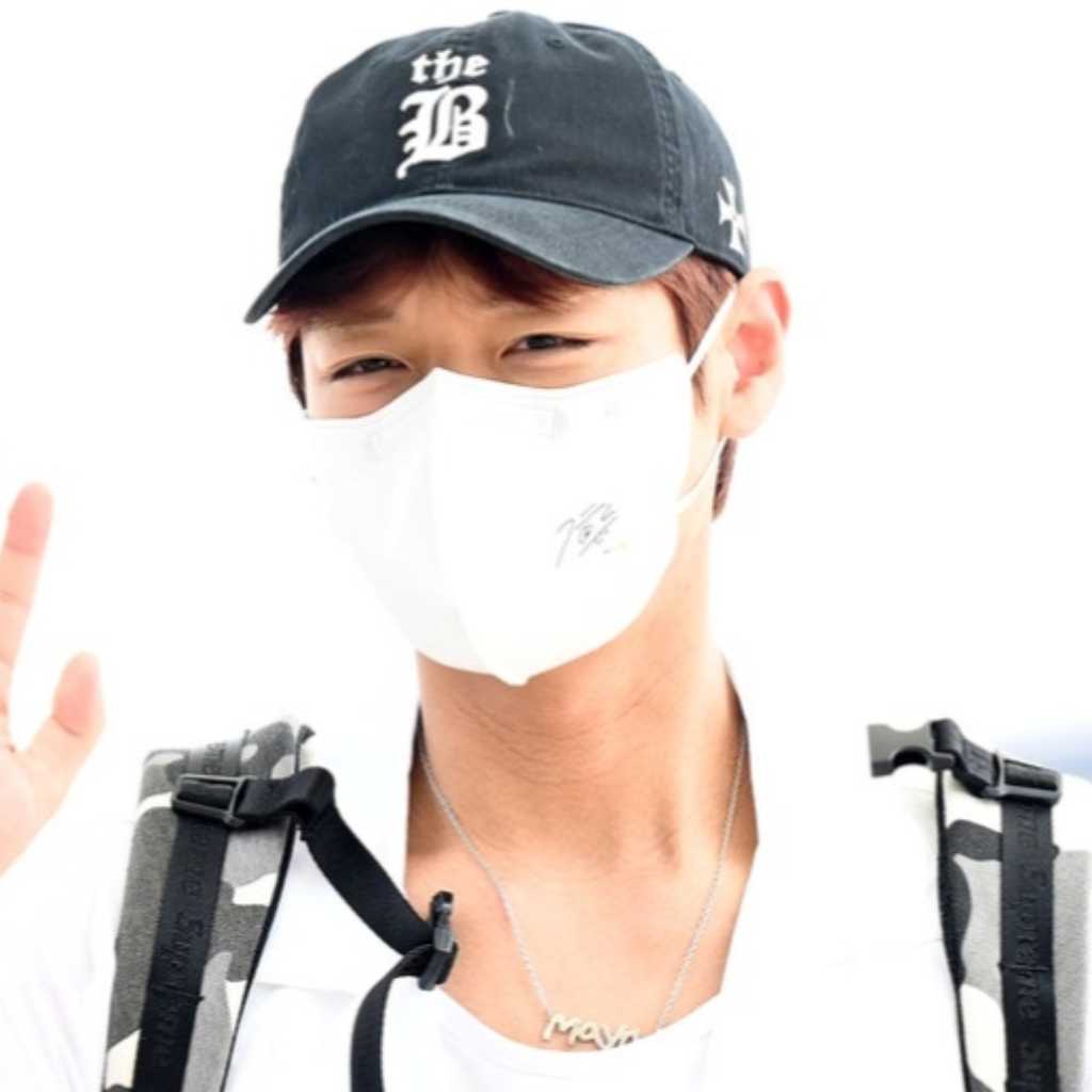 【PHOTO】Wanna One出身パク・ジフン、ファンコンサートのためマカオへ出国（動画あり）