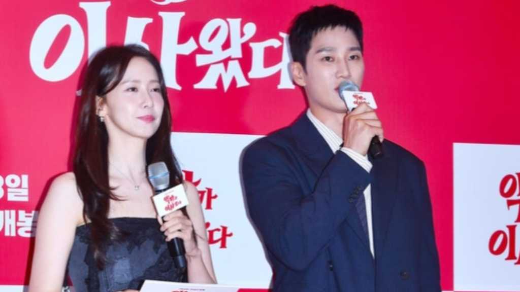 【PHOTO】少女時代 ユナ＆アン・ボヒョンら、映画「悪魔が引っ越してきた」VIP試写会に出席