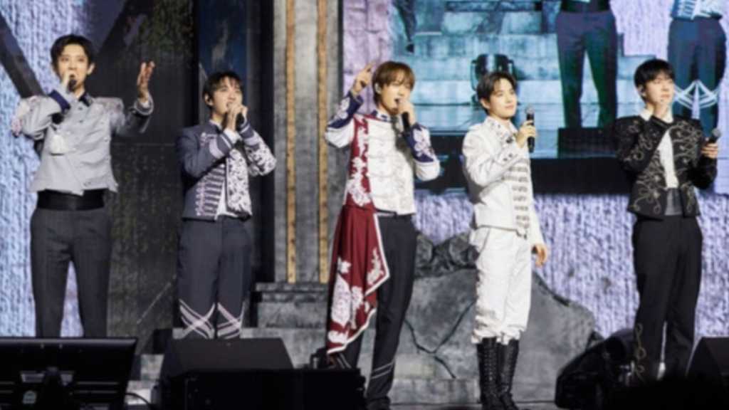 EXO、8thフルアルバムの発売記念ショーケースを開催！ファンへの愛情を語る「今日という日を待っていた」