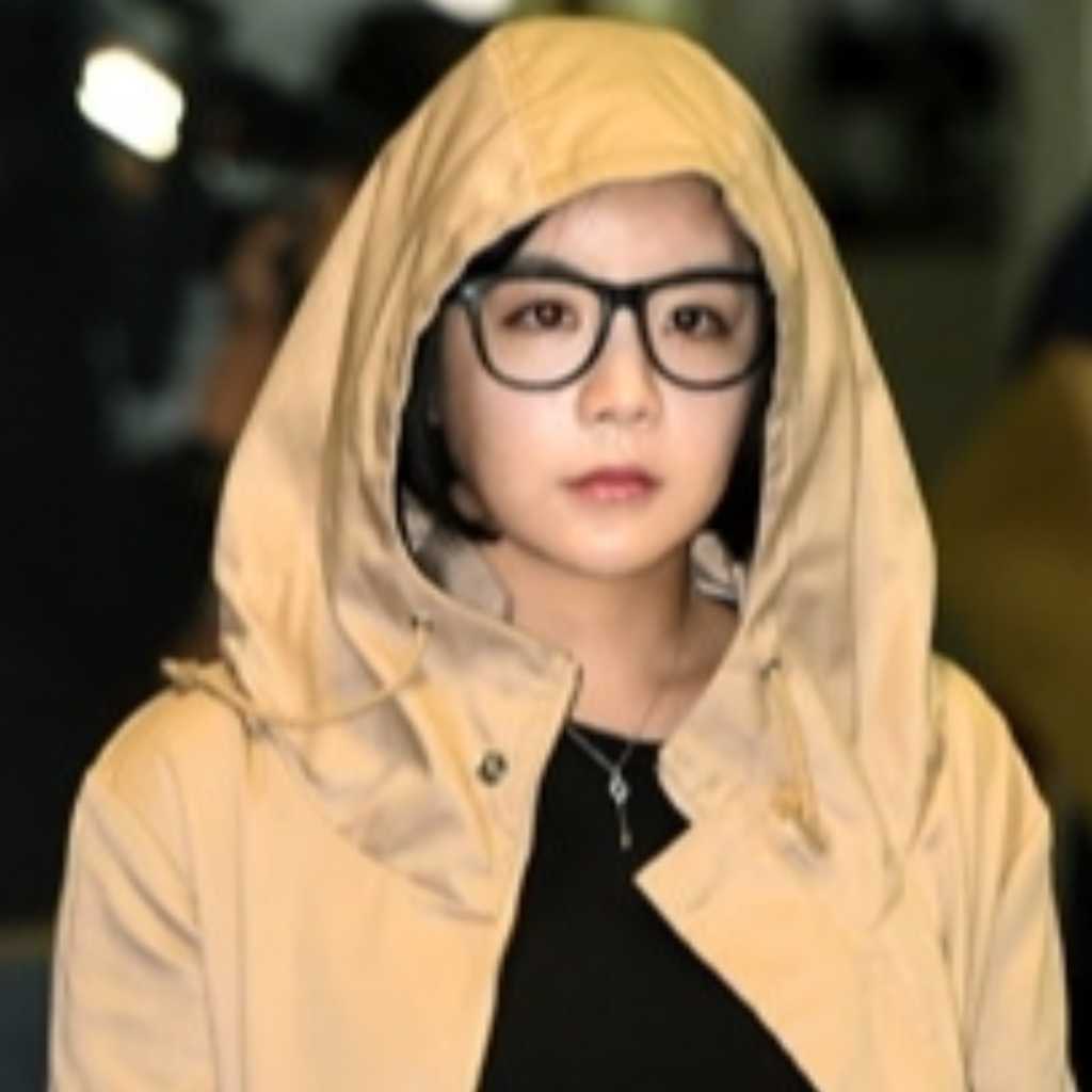 エイミー、歌手フィソンさんを追悼…過去に麻薬投薬事件をめぐって攻防戦
