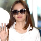 【PHOTO】チョ・ユニ、グラビア撮影のためハワイへ出国“サングラスでも隠せない眩しい美貌”