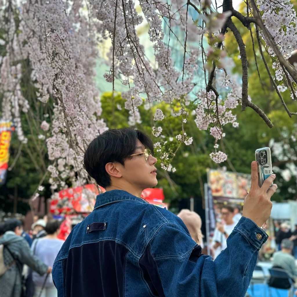 SUPER JUNIORから2PMまで、韓国スターたちが日本の桜を満喫！記念ショットが続々