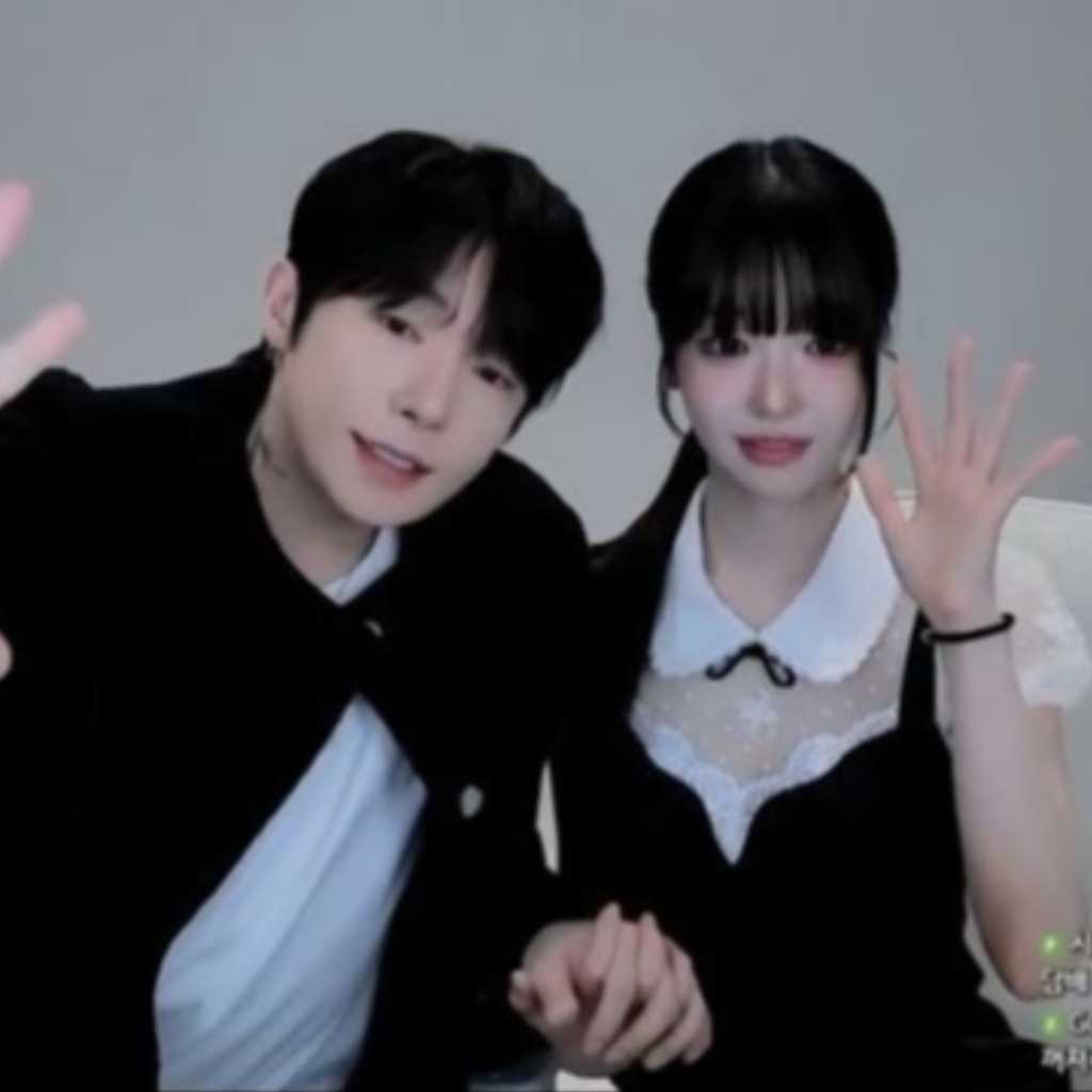 BJ果汁セヨン、登録者69万人の人気YouTuberとの交際発表！ライブ配信で甘いキスも