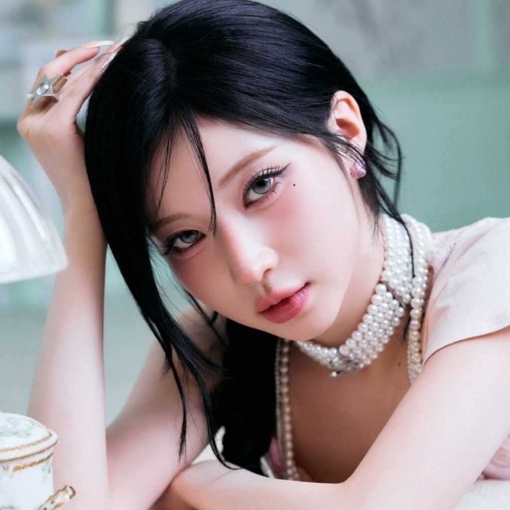 BABYMONSTER アサ＆チキータ、デジタルシングル「SUGAR HONEY ICE TEA」ビジュアルフォト公開