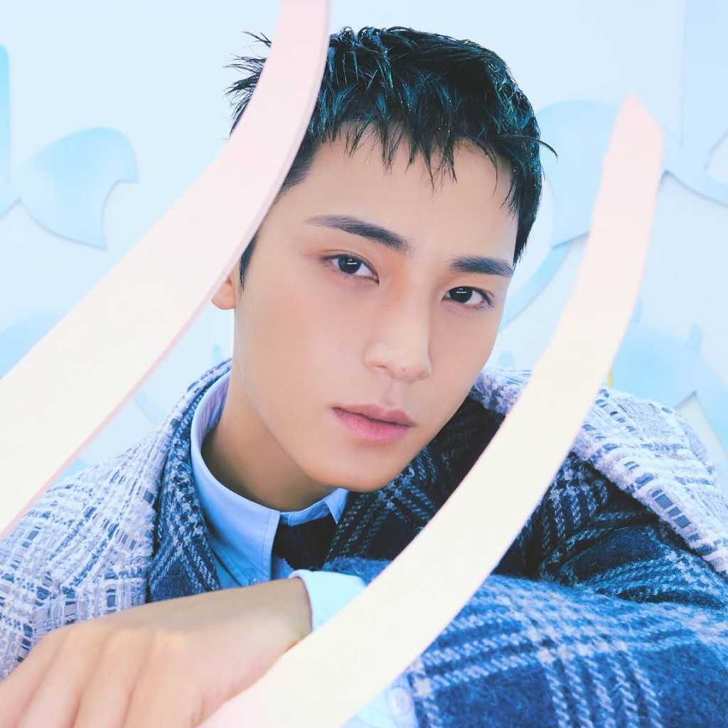 SEVENTEEN ミンギュ、本日（9/10）入隊…坊主頭でイベントに登場し話題に
