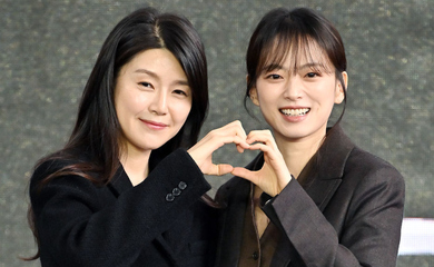 【PHOTO】チョン・ウヒ＆チョン・ジヨン監督、映画「死を告げる女」オープントークイベントに出席