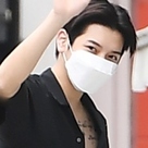 【PHOTO】NU'EST レン＆コ・ウンソン、ラジオ出演のため放送局へ…手を振ってあいさつ（動画あり）