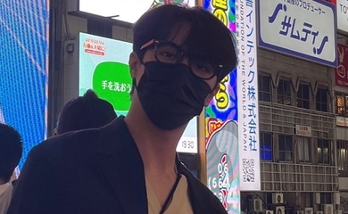 WEi キム・ドンハン、大阪での記念ショットを公開！生配信で来日中の近況伝える「ドン・キホーテにも行った」（動画あり）