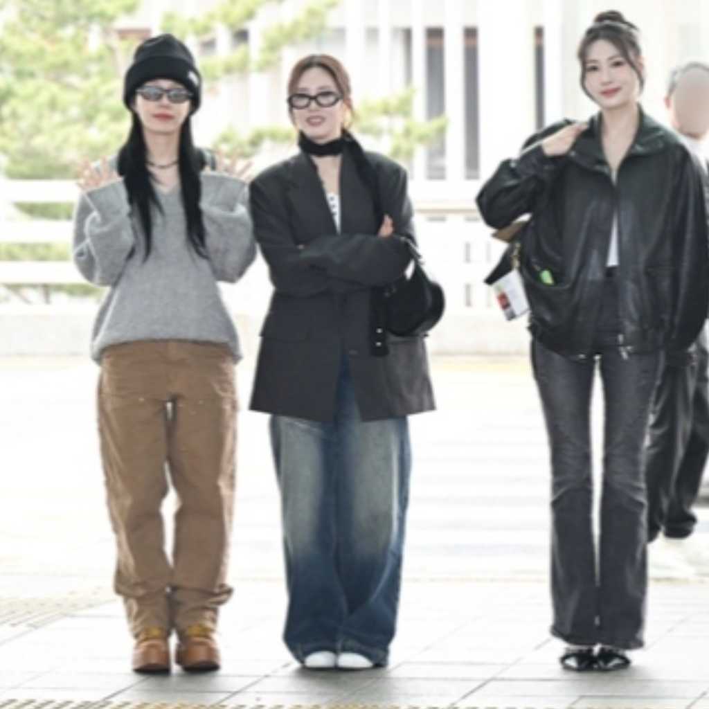 【PHOTO】Apink、コンサートツアーの台湾公演のため出国