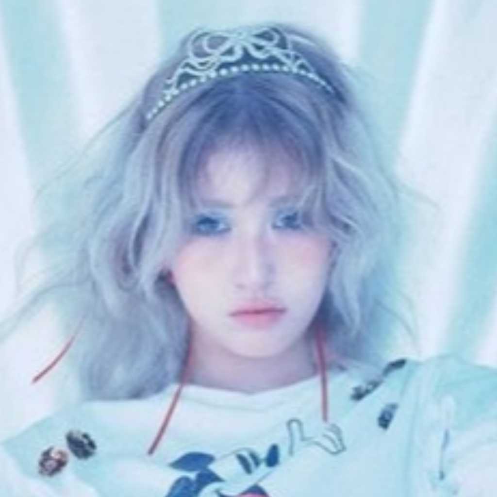 チョン・ソミ、2nd EP「Chaotic ＆ Confused」独特な雰囲気のコンセプトフォト公開
