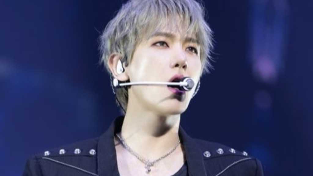 EXO ベクヒョン、初のワールドツアーを完走！アンコール公演のサプライズ発表も