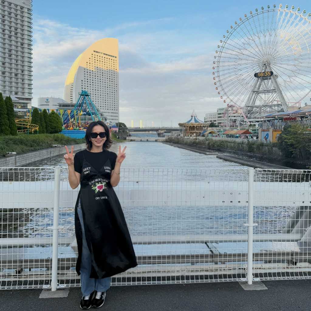 ソン・イェジン、横浜を満喫!ショッピング&遊園地で乗り物を楽しむ記念ショットも公開