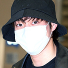 【PHOTO】キム・ヨンデ、スケジュールを終えてフランスから帰国…オールブラックのファッションで登場