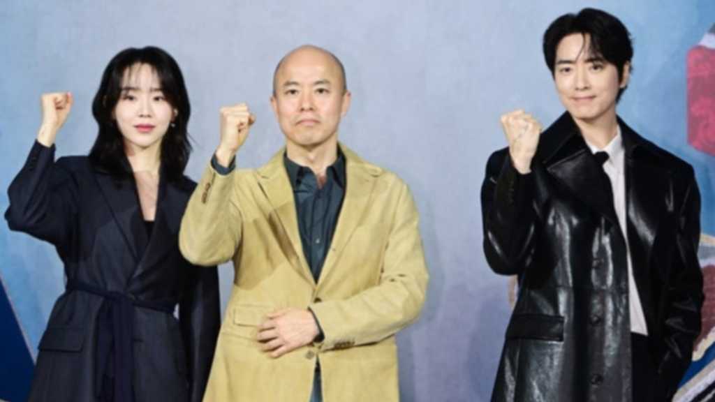 【PHOTO】シン・ヘソン＆イ・ジュニョク、手繋ぎショットも！Netflix「サラ・キムという女」制作発表会に出席