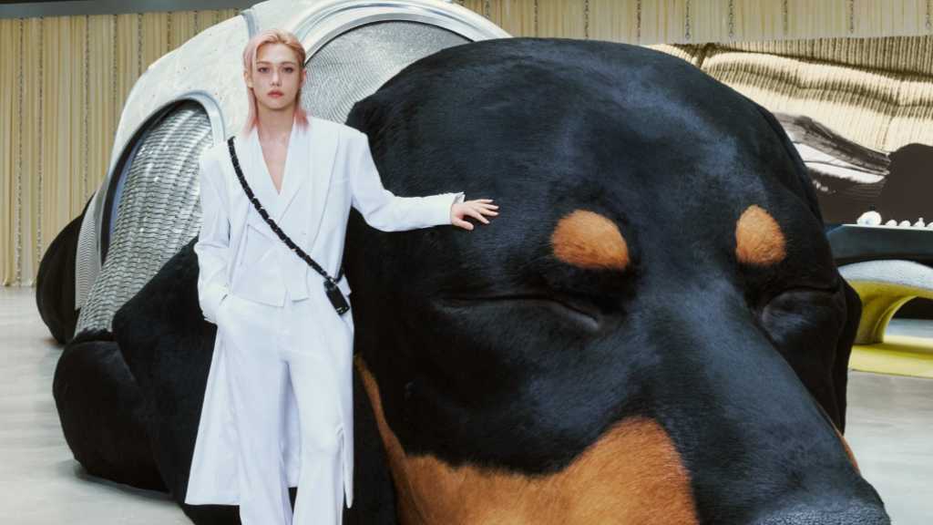 Stray Kids フィリックスの着こなしにも注目！韓国コスメブランド「TAMBURINS」から新ウェアコレクション発売