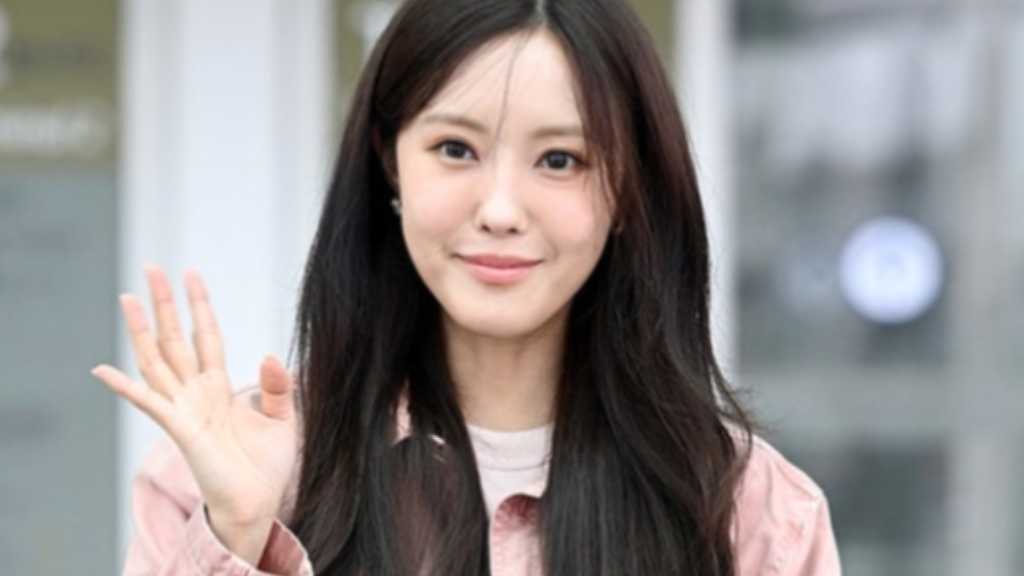 【PHOTO】T-ARA ヒョミン、海外スケジュールのためイギリスへ出国