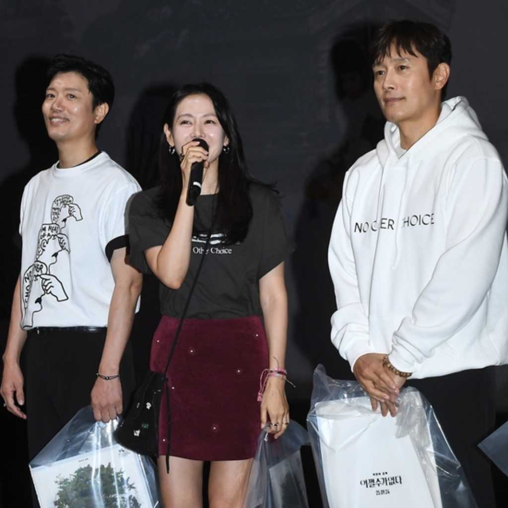 【PHOTO】イ・ビョンホン＆ソン・イェジン＆パク・ヒスンら、映画「仕方ない」舞台挨拶に出席