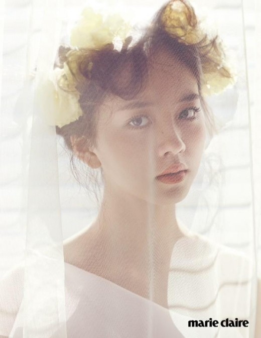 人気子役 キム ソヒョン 16歳の花嫁に グラビアで見せた成熟した魅力 Kstyle