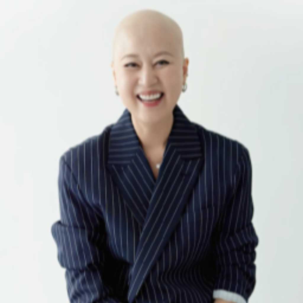 “乳がん闘病から復帰”パク・ミソン、抗がん剤治療中に肺炎まで…坊主姿のプロフィール写真も公開