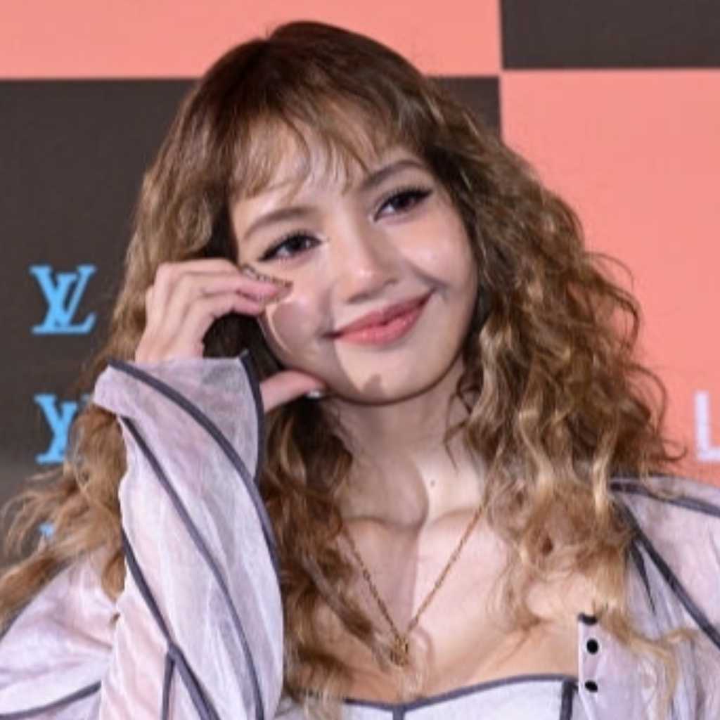 BLACKPINK リサ「2026北中米W杯」開幕式でステージ披露へ！2022年のBTS ジョングクに続き
