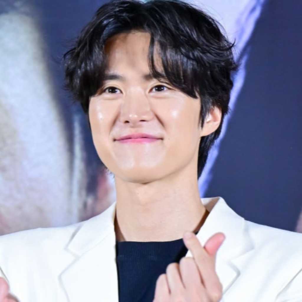 コンミョン、突発性難聴で入院・撮影中断か…報道に事務所がコメント「今週中に復帰予定」