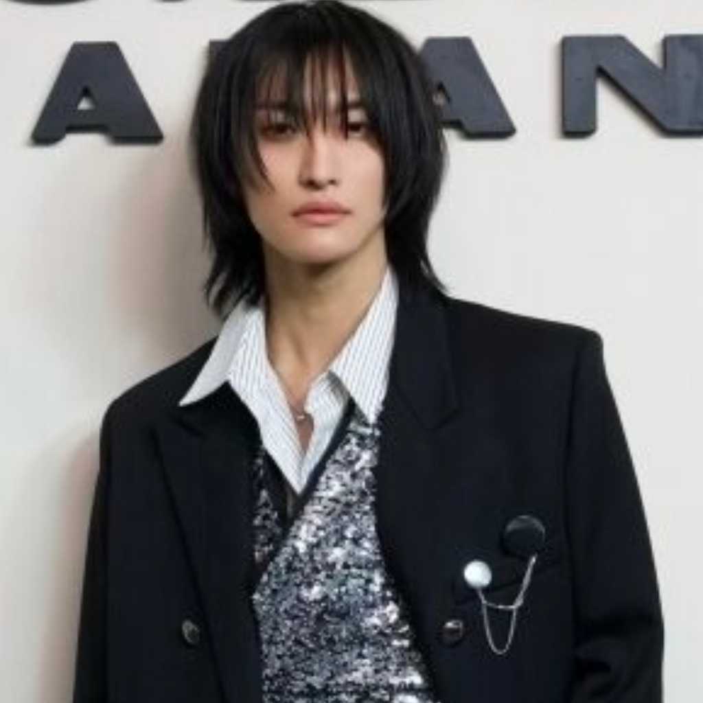 ATEEZのSEONGHWA、初のランウェイモデルに！ファッションショーで存在感をアピール
