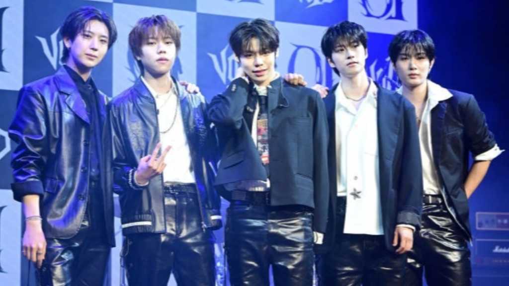 【PHOTO】バンドV01D、本日待望のデビュー！1stミニアルバム「01」発売記念ショーケースを開催