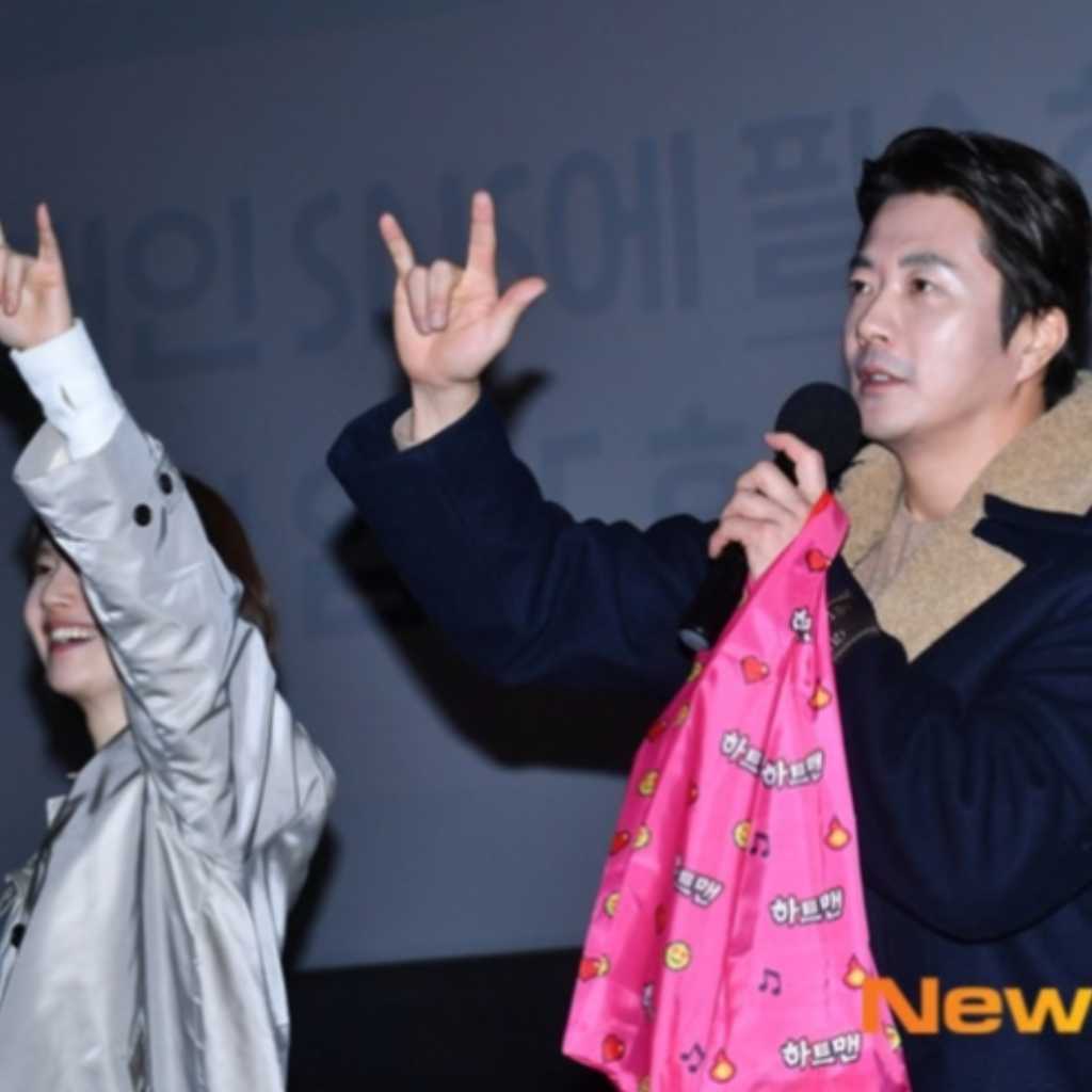 【PHOTO】クォン・サンウ&ムン・チェウォン&Block BのP.Oら、映画「ハートマン」舞台挨拶に出席