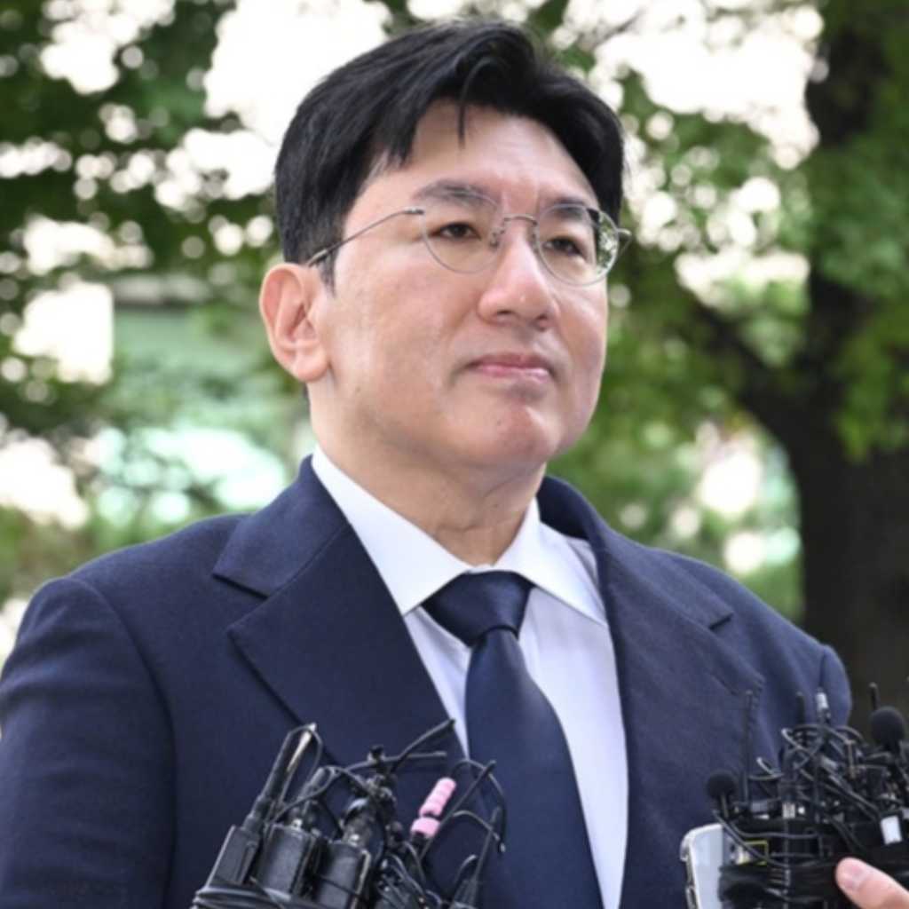 “不正取引容疑”HYBE バン・シヒョク議長について警察がコメント「再度召喚の計画はなし」