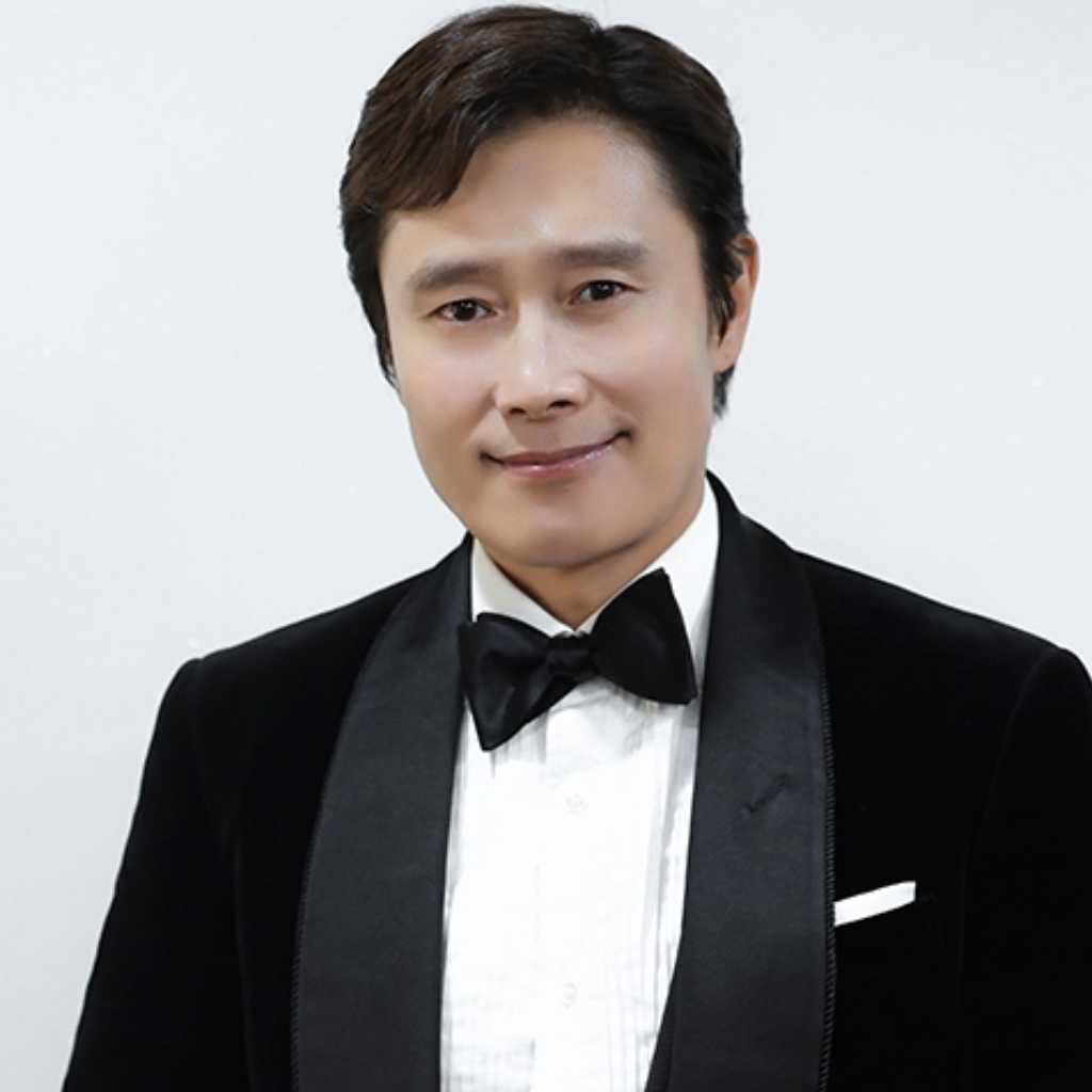 【Kstyle13周年】イ・ビョンホンさんからお祝いメッセージをいただきました！