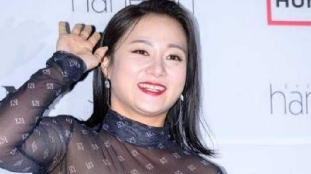 パク・ナレが編集なしで登場…Disney+「占い師たちの運命バトル」ポスター＆予告編を公開