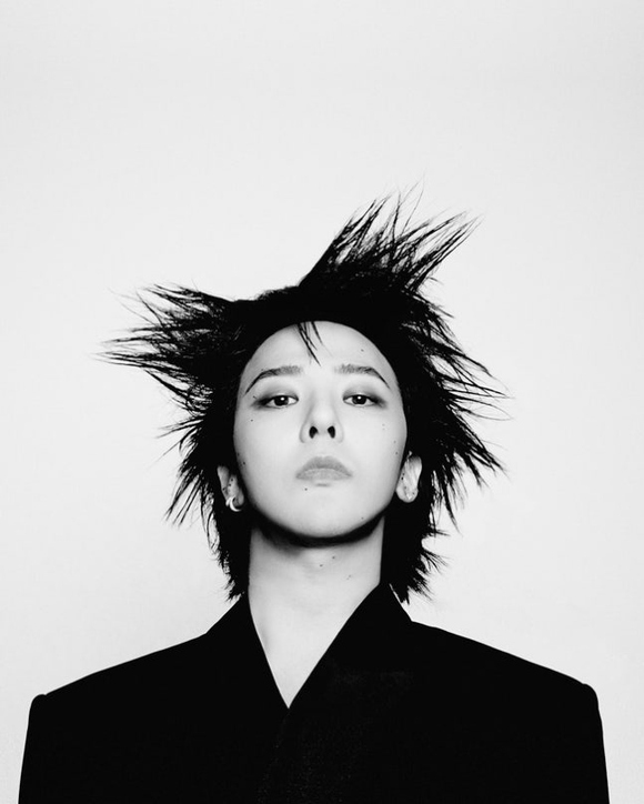 G-DRAGON、酒類業界に参入！ブランド「PEACEMINUSONE」からハイ
