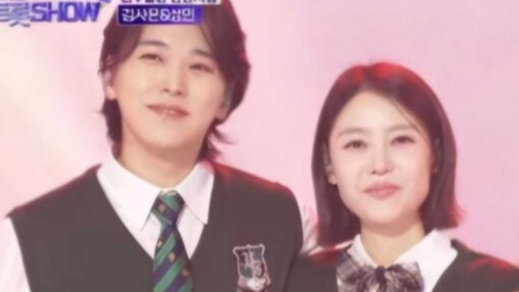 SUPER JUNIOR出身ソンミン、妻キム・サウンと制服姿を披露！美しいデュエットに感嘆（動画あり）