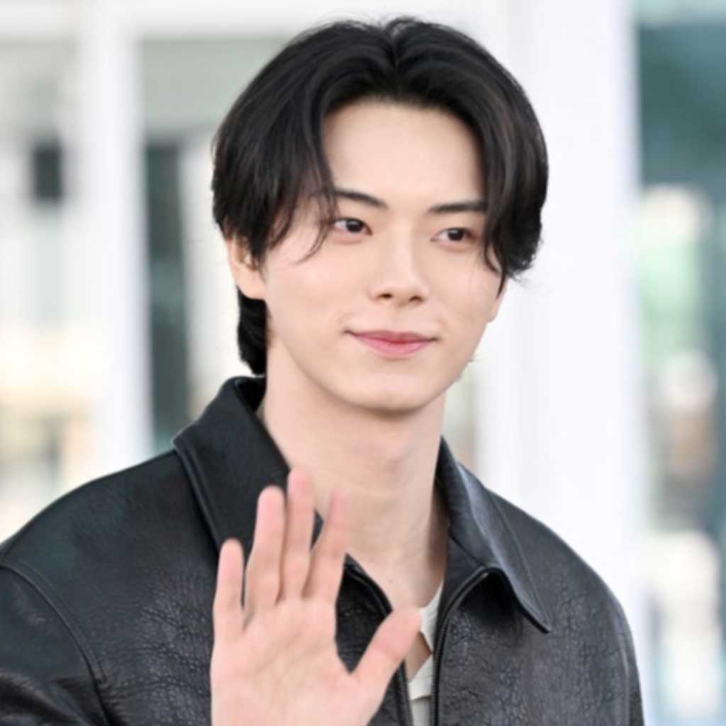 【PHOTO】イ・チェミン、海外スケジュールのため出国