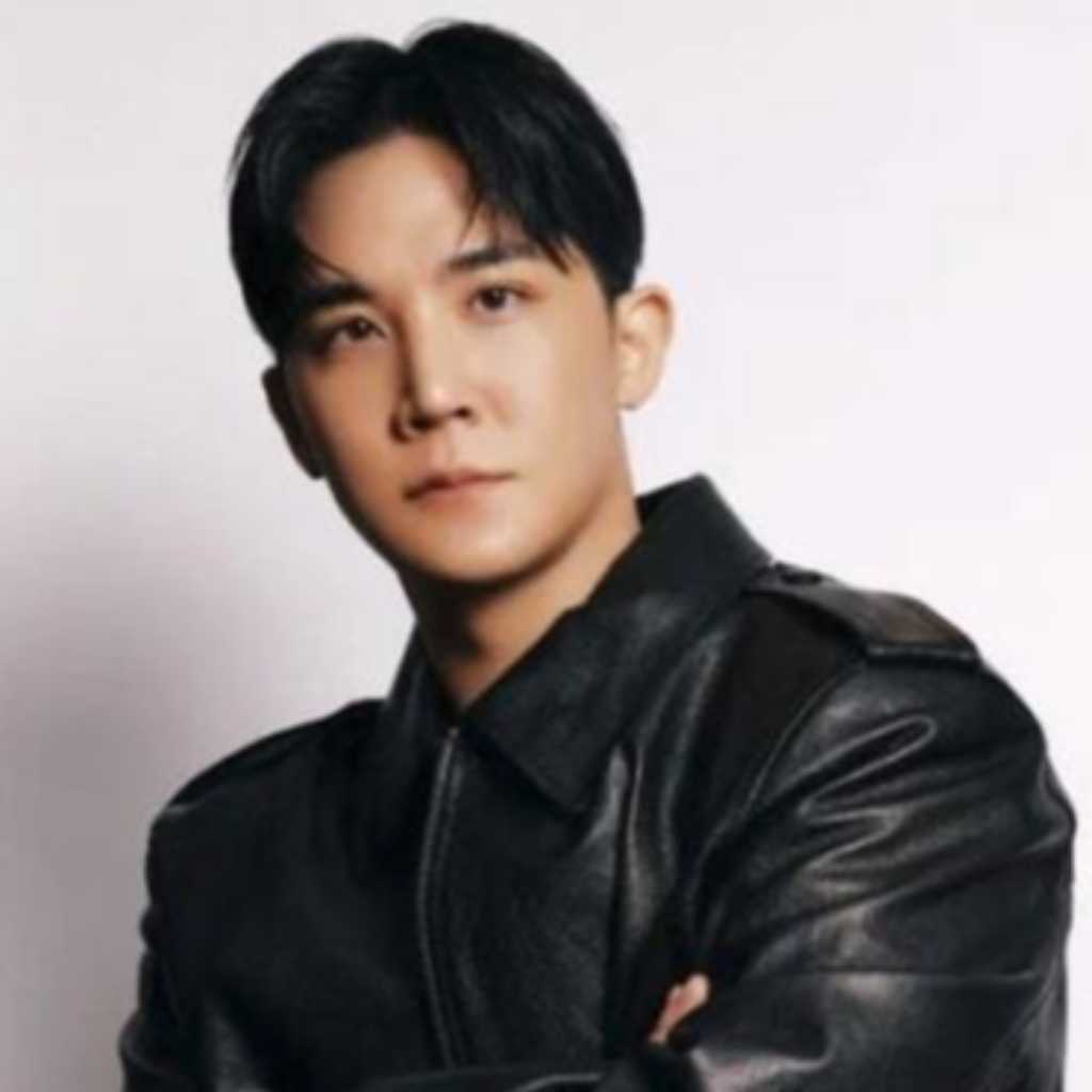 “XGのプロデューサー”SIMON、コカイン所持の疑いで現行犯逮捕…エイベックス社員ら3人も