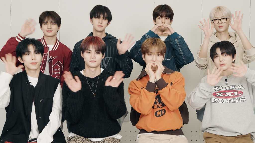 雪の豪奢 終了しました】8TURN直筆サイン入りポラを2名様に！応募は K-POP・アジア