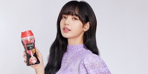 BLACKPINK リサ、中国大手企業と広告モデル契約…G-DRAGONに続き多数の