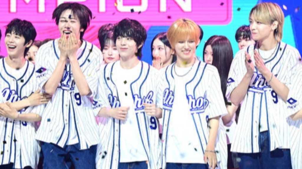 【PHOTO】AHOF、7/9放送の「SHOW CHAMPION」で1位を獲得！