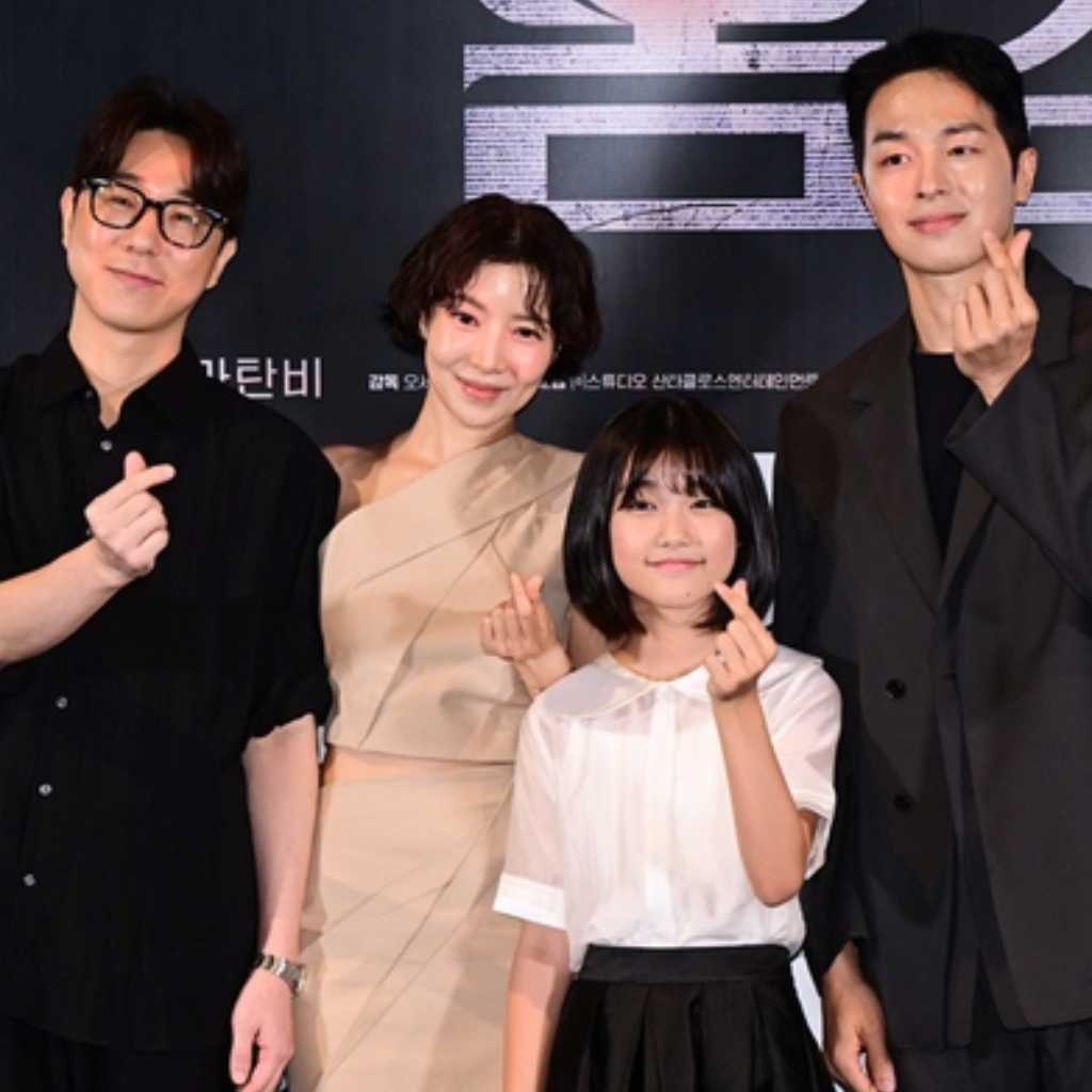 【PHOTO】ユン・セア＆クォン・ヒョク＆ユン・ビョルハら、映画「ホームカメラ」記者懇談会に出席