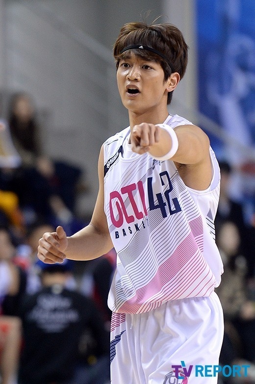 Photo Shinee ミンホ 2am ジヌン パク ジニョンら ハンスター芸能人バスケットボール大会 に参加 Kstyle