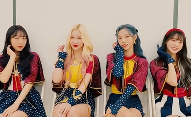 終了しました】宇宙少女のユニットChocome直筆サイン入りチェキを各1名