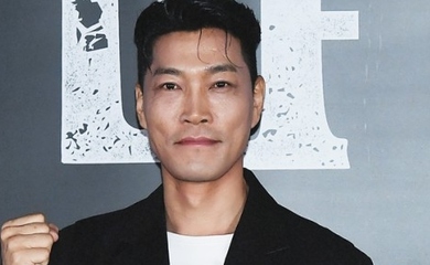 「犯罪都市」出演チェ・グィファ、がんを患った女性スタッフの手術費を支援…美談が話題に