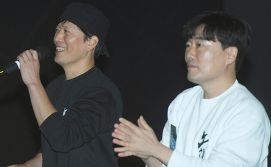 【PHOTO】キム・ユンソク＆チョン・ジェヨン＆キム・ソンギュら、映画「ノリャン―死の海―」舞台挨拶に出席