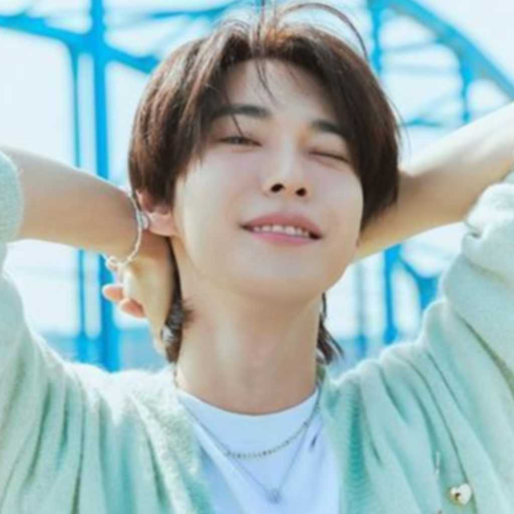 NCT ドヨン、入隊発表の翌日に…ウガンダの学校建設を支援するため約1,000万円を寄付