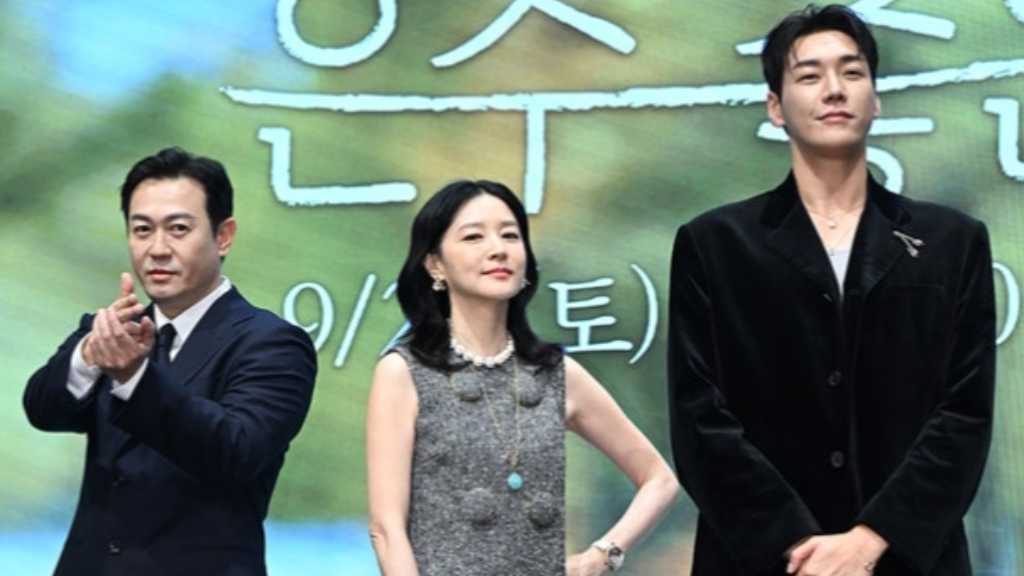 【PHOTO】イ・ヨンエ＆キム・ヨングァンら、新ドラマ「ウンスのいい日」制作発表会に出席