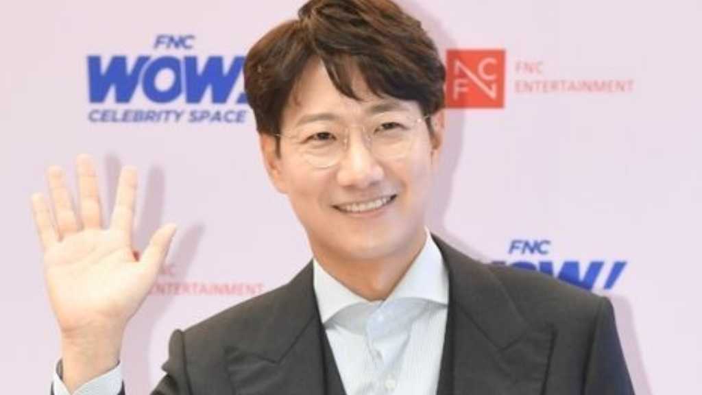 チョ・ウジョン、FNCエンターテインメントとの専属契約が終了