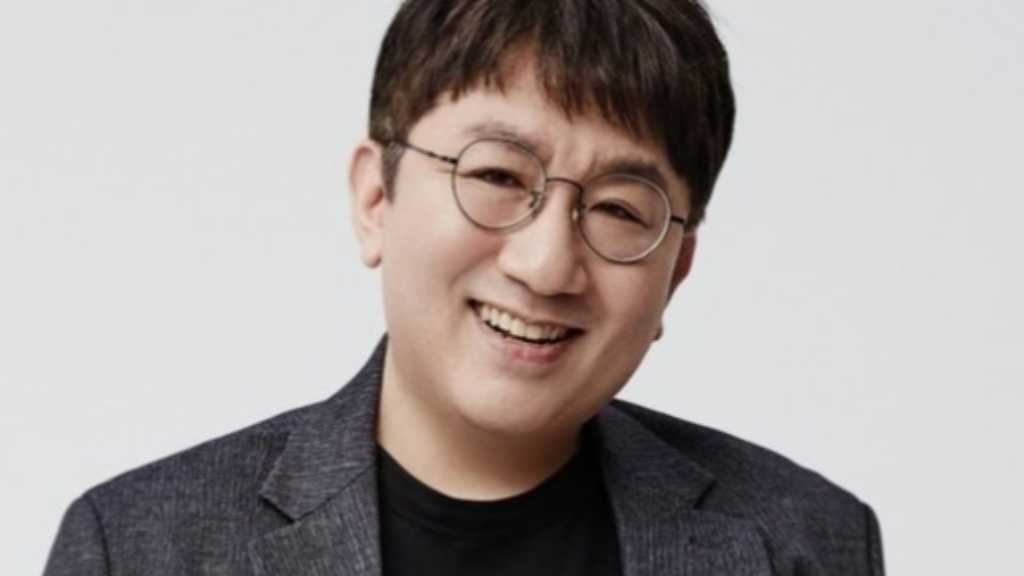 HYBE バン・シヒョク議長、昨日韓国に帰国「警察の調査に最大限協力する」