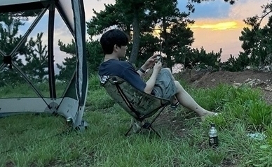 元SUPER JUNIOR カンイン、自然の中で過ごす近況を公開…リラックスした姿