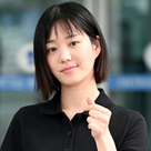 【PHOTO】イ・ユビ、グラビア撮影のためタイに出国…シンプルコーデで登場(動画あり)