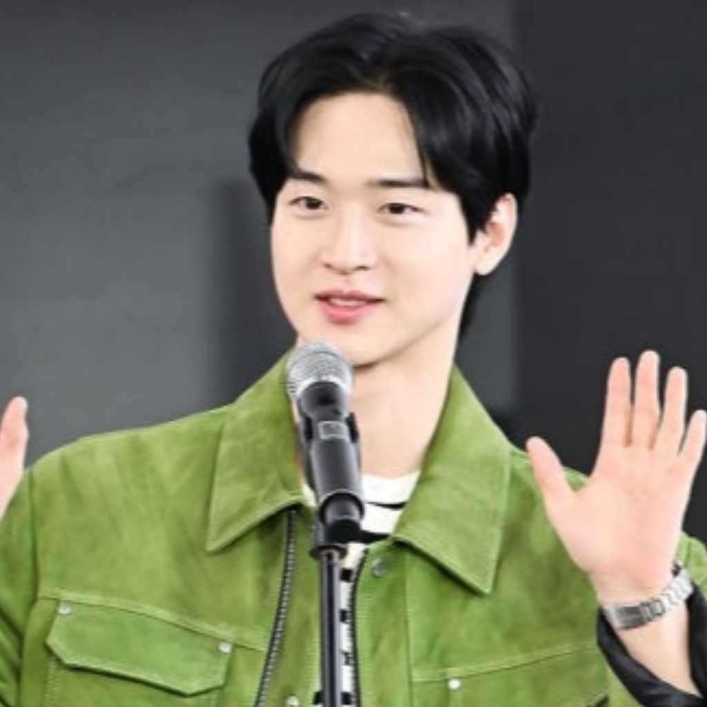 【PHOTO】チャン・ドンユン&イ・エルら、ドラマ「カマキリ」舞台挨拶に出席